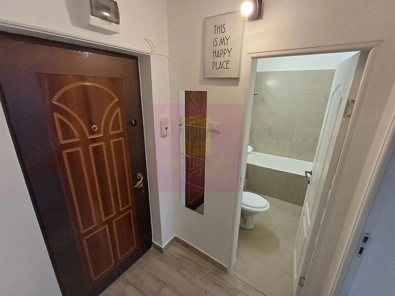 Garsoniera, renovata si mobilata Grand Arena metrou Aparatorii Patriei